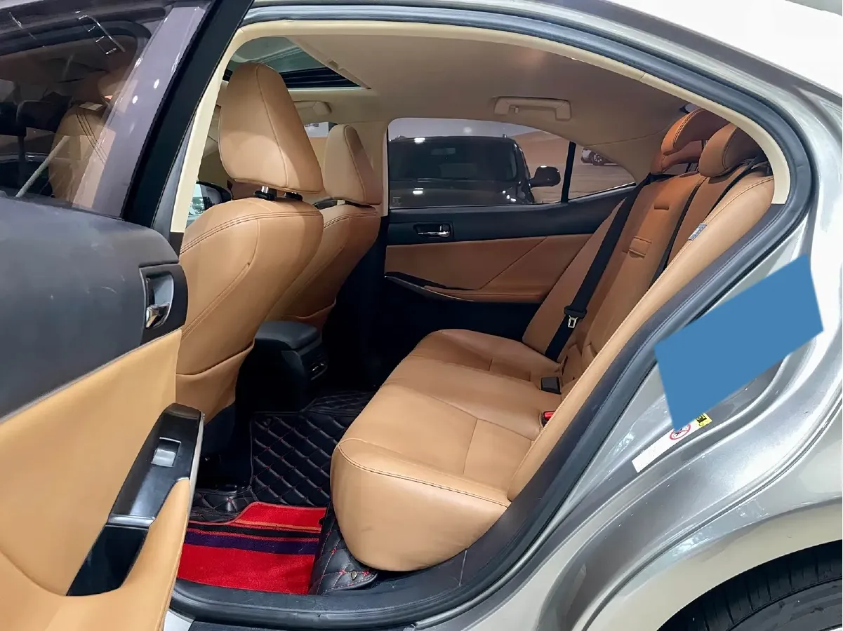 2013 Lexus IS 2.5L 208HP V6 6AT,autocango,china used car exporter,china ev exporter,chinese used car exporter,chinese used ev exporter