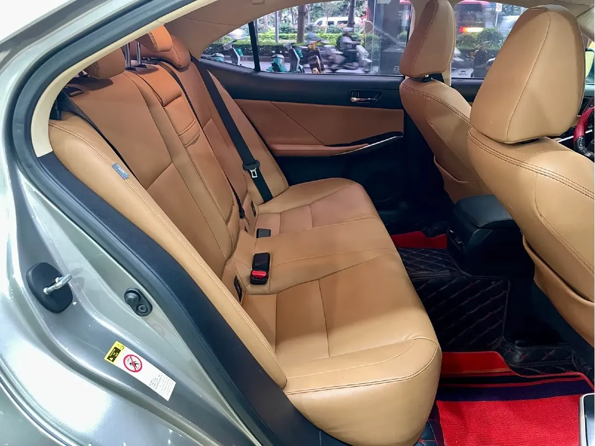 2013 Lexus IS 2.5L 208HP V6 6AT,autocango,china used car exporter,china ev exporter,chinese used car exporter,chinese used ev exporter