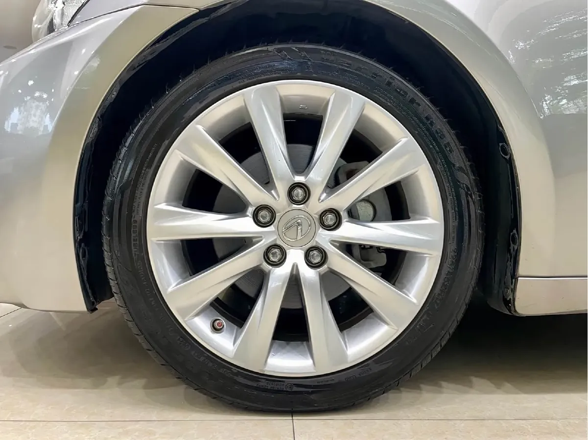 2013 Lexus IS 2.5L 208HP V6 6AT,autocango,china used car exporter,china ev exporter,chinese used car exporter,chinese used ev exporter