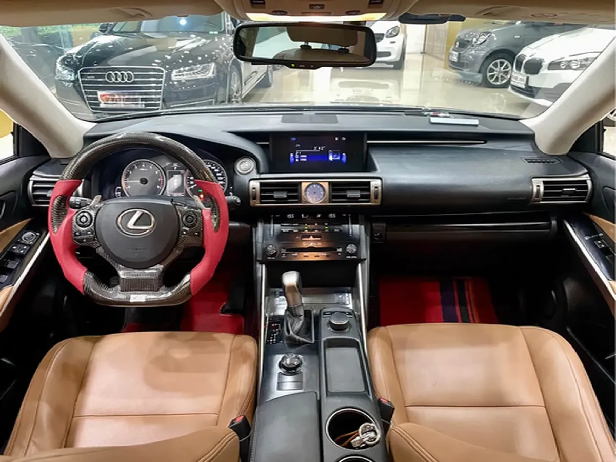 2013 Lexus IS 2.5L 208HP V6 6AT,autocango,china used car exporter,china ev exporter,chinese used car exporter,chinese used ev exporter