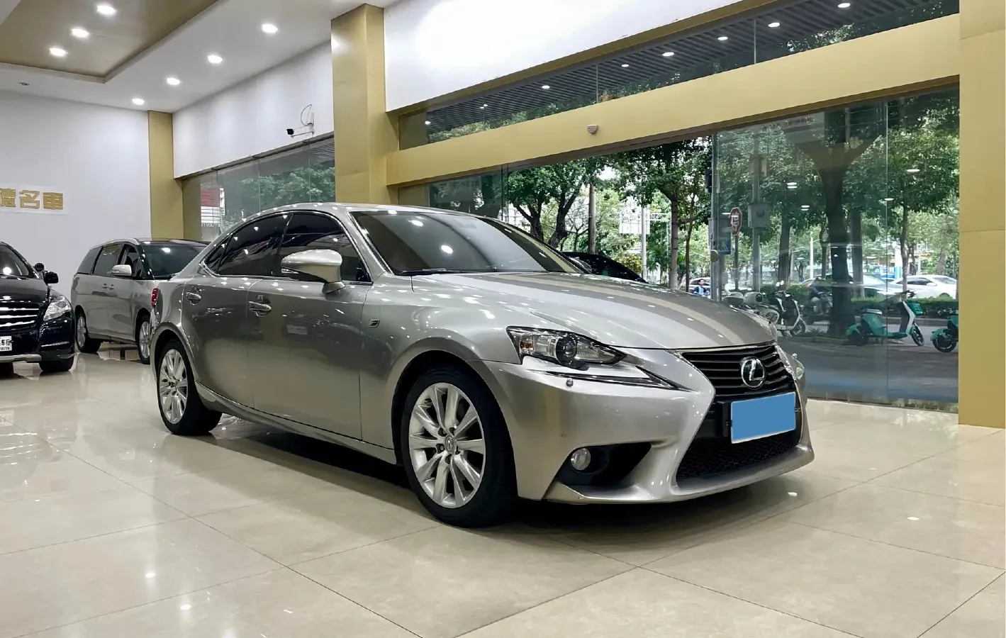 2013 Lexus IS 2.5L 208HP V6 6AT,autocango,china used car exporter,china ev exporter,chinese used car exporter,chinese used ev exporter