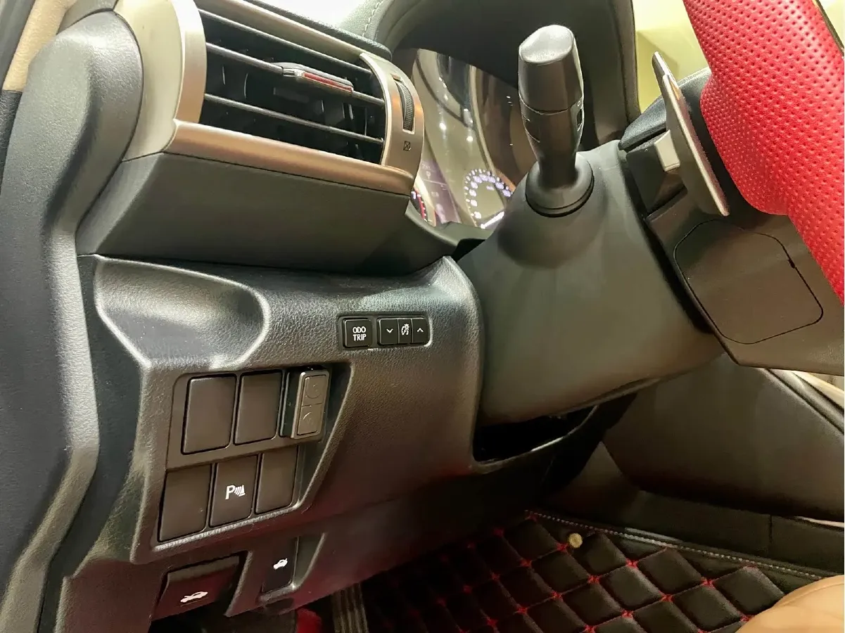 2013 Lexus IS 2.5L 208HP V6 6AT,autocango,china used car exporter,china ev exporter,chinese used car exporter,chinese used ev exporter