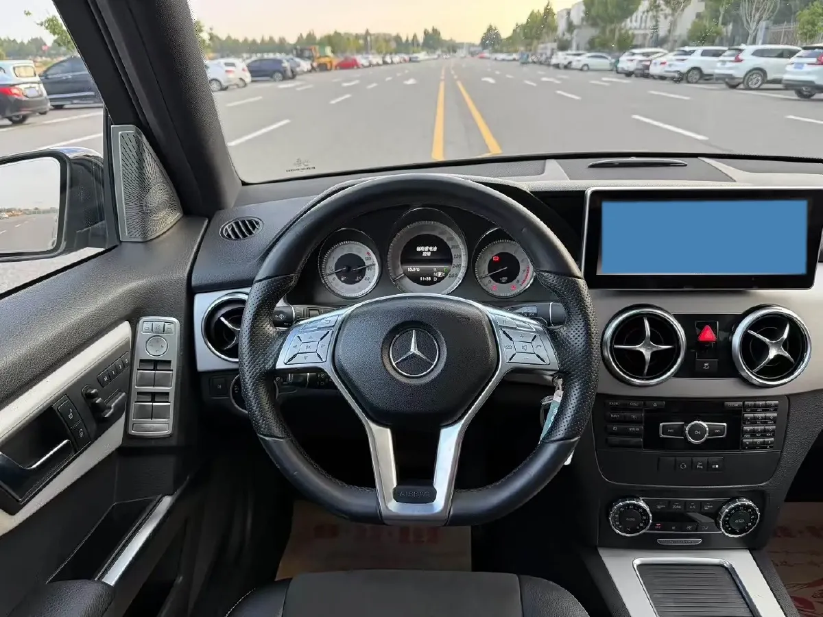2015 Mercedes-Benz GLK Class 2.0T 211HP L4 7AT,autocango,china used car exporter,china ev exporter,chinese used car exporter,chinese used ev exporter