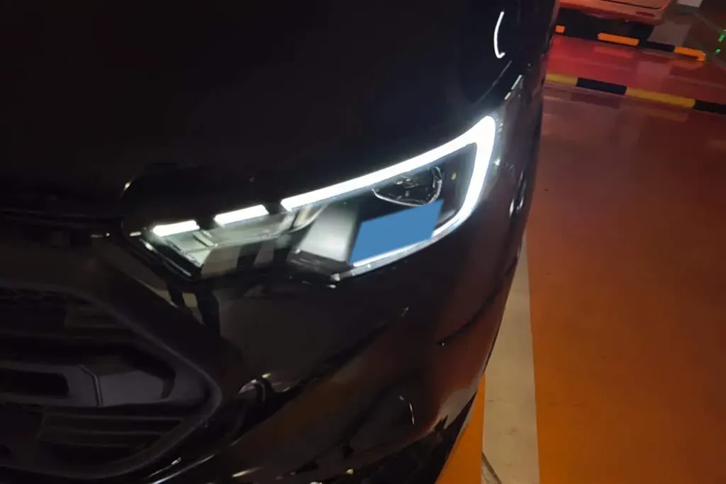 2023 Ford Tourneo 2.0T 220HP L4 9AT,autocango,china used car exporter,china ev exporter,chinese used car exporter,chinese used ev exporter