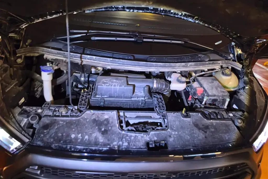 2023 Ford Tourneo 2.0T 220HP L4 9AT,autocango,china used car exporter,china ev exporter,chinese used car exporter,chinese used ev exporter