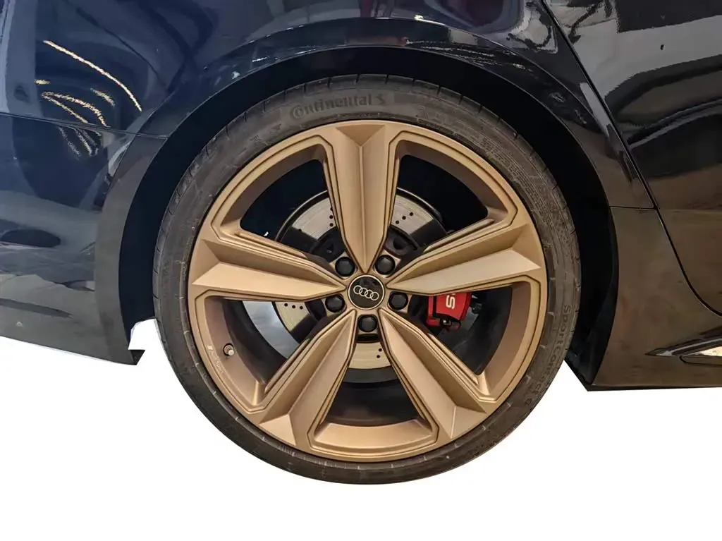 2023 Audi RS 4 2.9T 450HP V6 8AT,autocango,china used car exporter,china ev exporter,chinese used car exporter,chinese used ev exporter