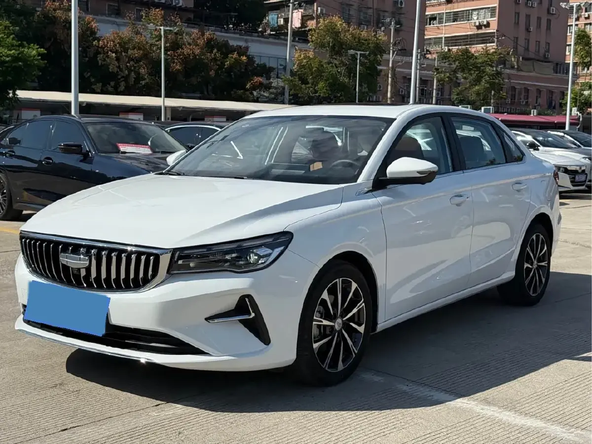 2025 Geely Emgrand 1.5L 127HP L4 CVT