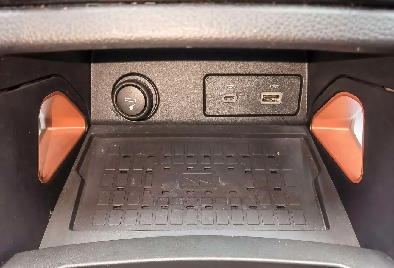 2023 Ford Ranger 2.3T 258HP L4 8AT,autocango,china used car exporter,china ev exporter,chinese used car exporter,chinese used ev exporter