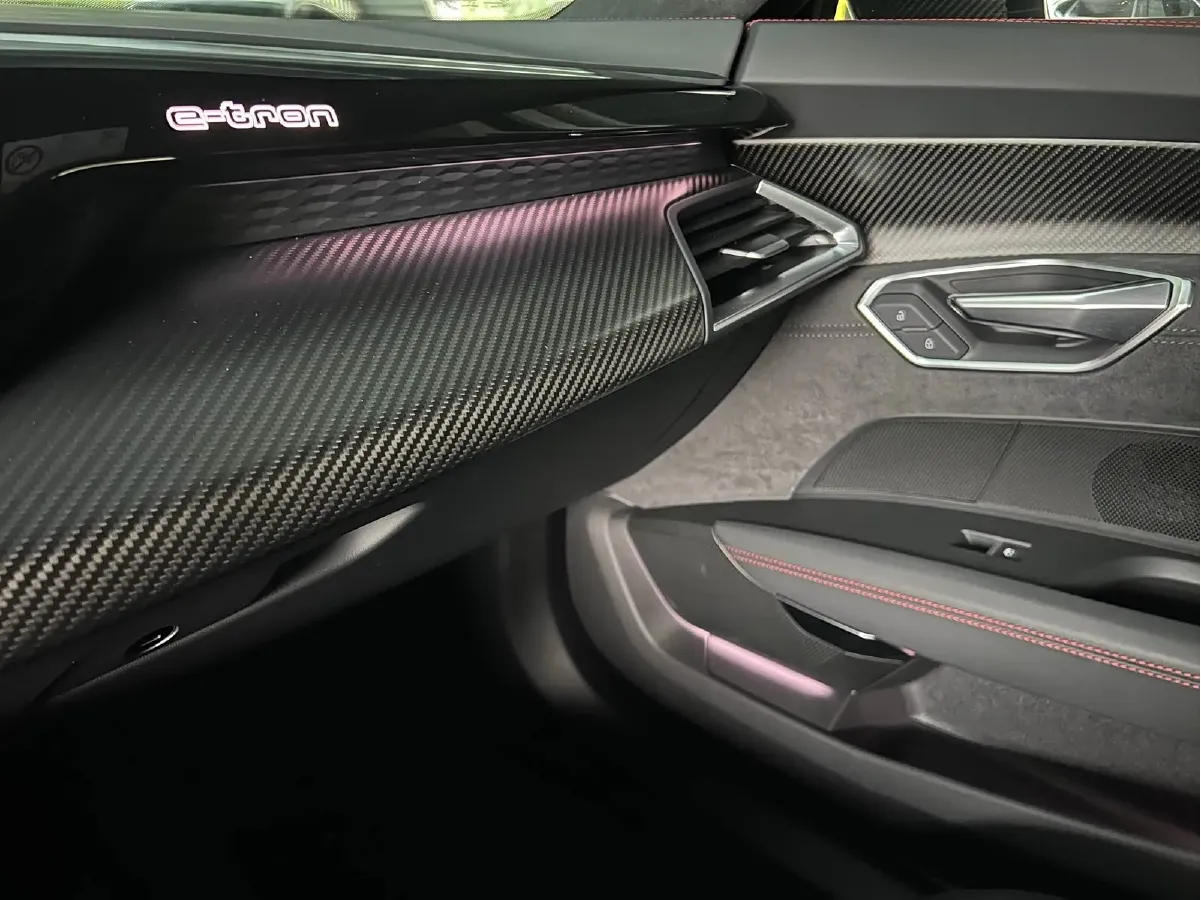 2023 Audi RS e-tron GT 2AT BEV 93.4KWH,autocango,china used car exporter,china ev exporter,chinese used car exporter,chinese used ev exporter