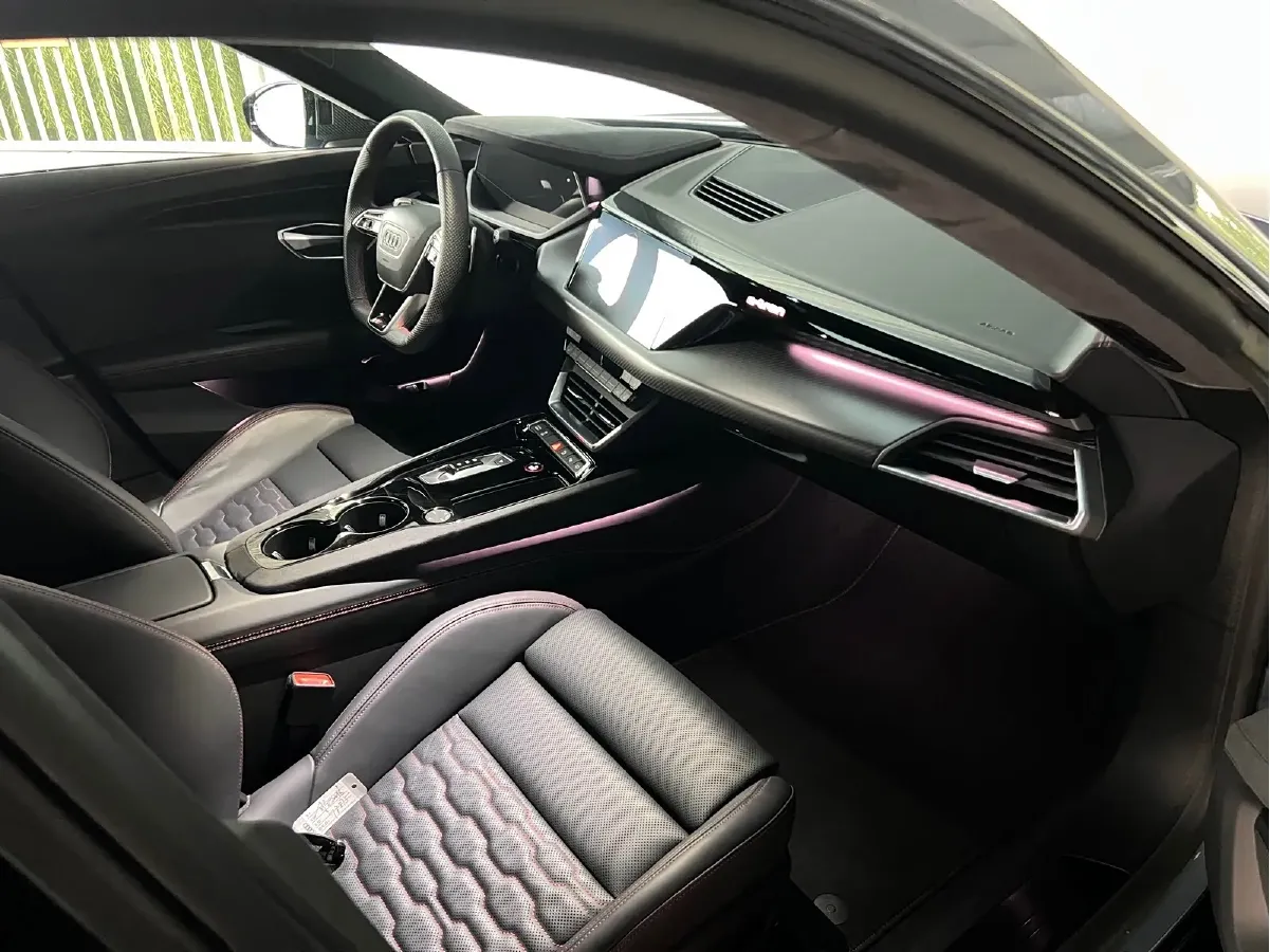 2023 Audi RS e-tron GT 2AT BEV 93.4KWH,autocango,china used car exporter,china ev exporter,chinese used car exporter,chinese used ev exporter