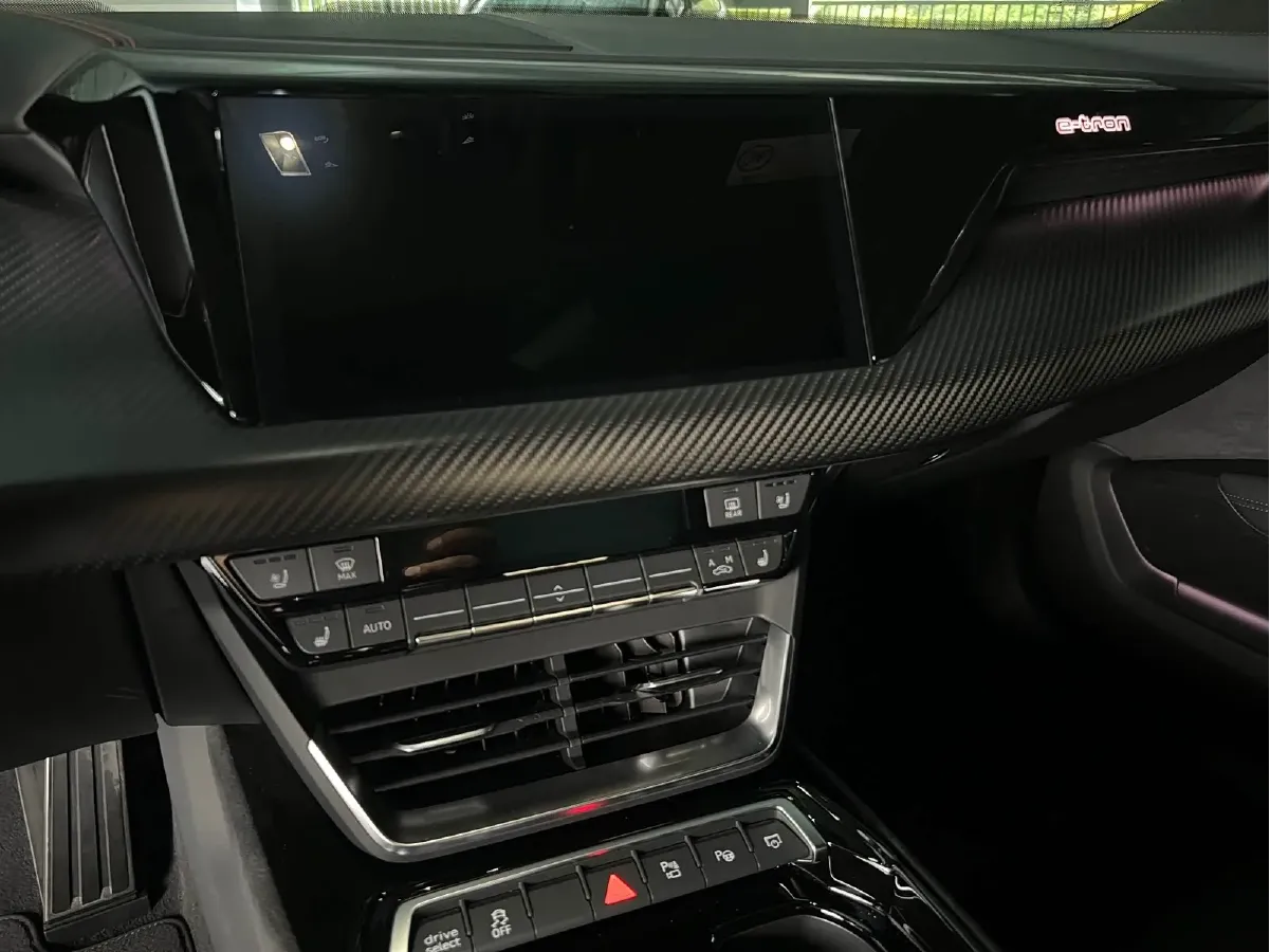 2023 Audi RS e-tron GT 2AT BEV 93.4KWH,autocango,china used car exporter,china ev exporter,chinese used car exporter,chinese used ev exporter