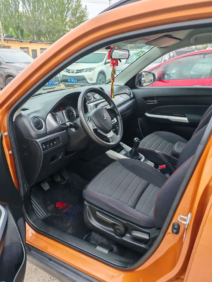 2016 Suzuki Vitara 1.6L 122HP L4 5MT,autocango,china used car exporter,china ev exporter,chinese used car exporter,chinese used ev exporter