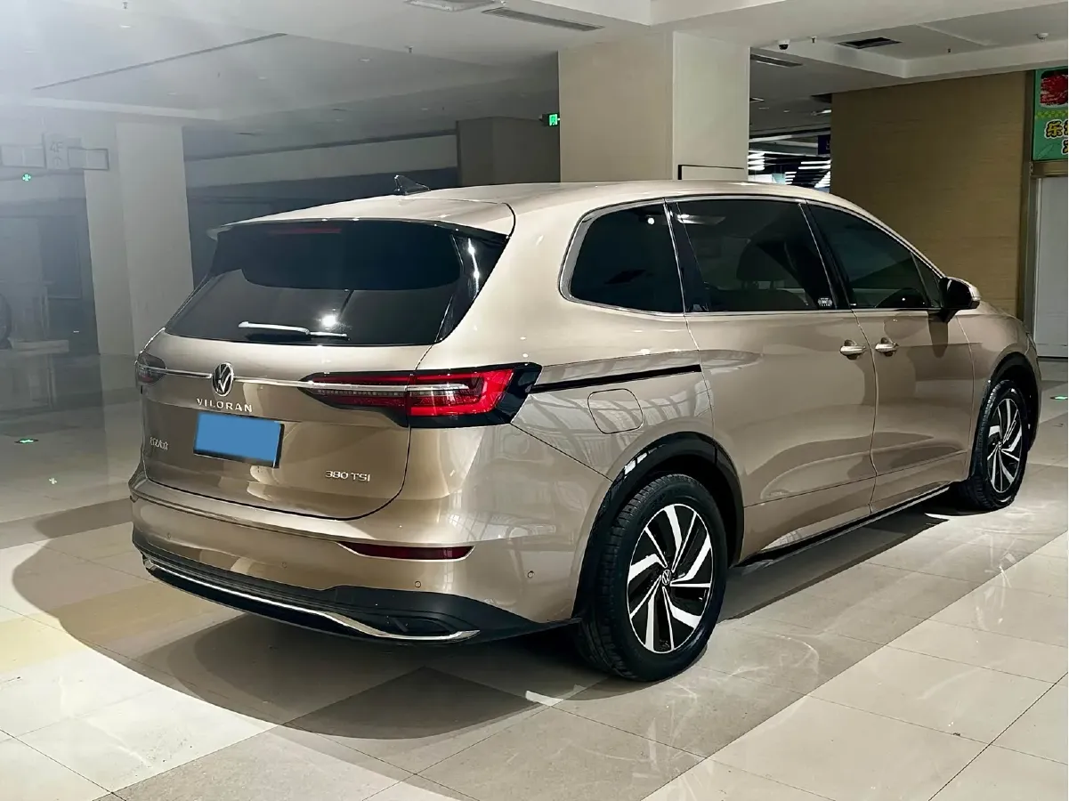 2022 Volkswagen Viloran 2.0T 220HP L4 7DCT,autocango,china used car exporter,china ev exporter,chinese used car exporter,chinese used ev exporter