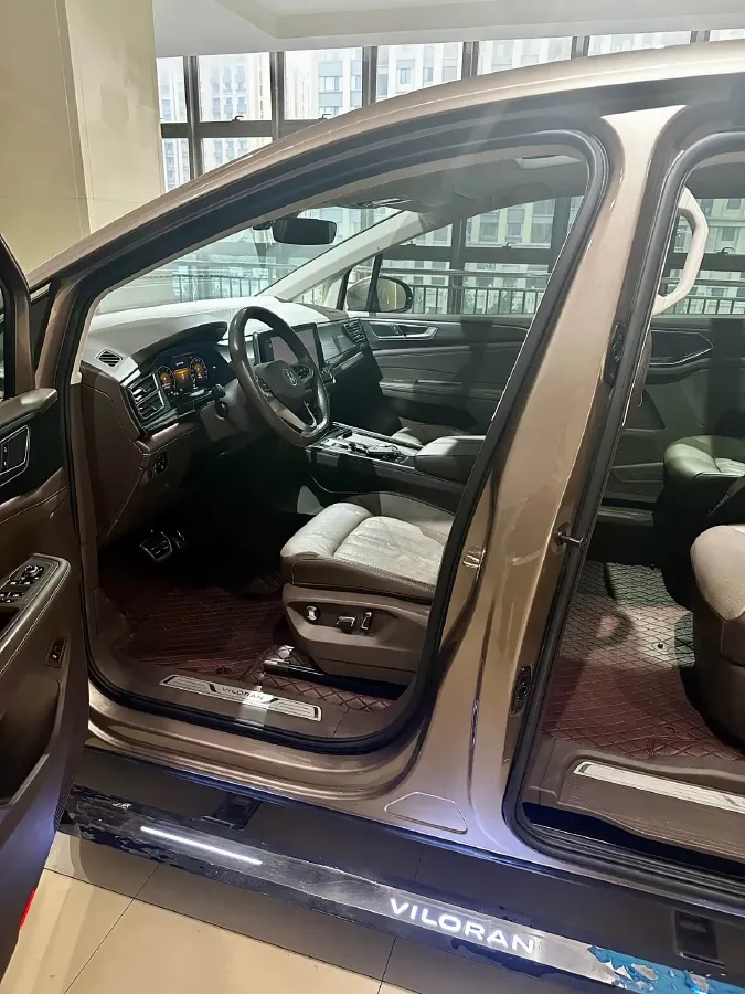 2022 Volkswagen Viloran 2.0T 220HP L4 7DCT,autocango,china used car exporter,china ev exporter,chinese used car exporter,chinese used ev exporter