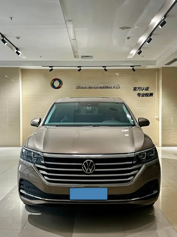 2022 Volkswagen Viloran 2.0T 220HP L4 7DCT,autocango,china used car exporter,china ev exporter,chinese used car exporter,chinese used ev exporter