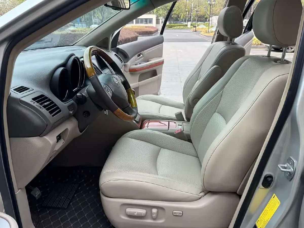 2006 Lexus RX Classic 3.5L 277HP V6 5AT,autocango,china used car exporter,china ev exporter,chinese used car exporter,chinese used ev exporter