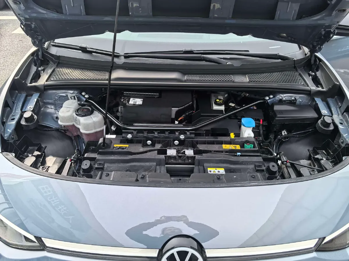 2024 Volkswagen ID.7 Vizzion BEV 84.8KWH,autocango,china used car exporter,china ev exporter,chinese used car exporter,chinese used ev exporter