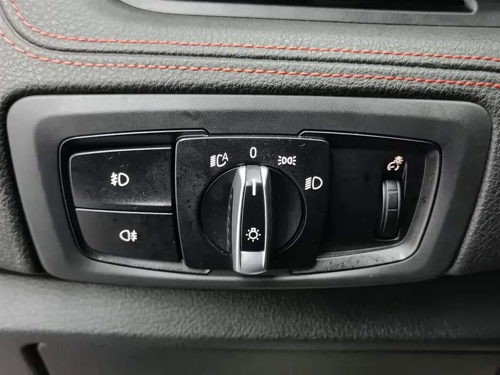 2015 BMW 2 Series SUV 1.5T 136HP L3 6AT,autocango,china used car exporter,china ev exporter,chinese used car exporter,chinese used ev exporter