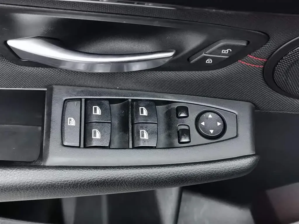 2015 BMW 2 Series SUV 1.5T 136HP L3 6AT,autocango,china used car exporter,china ev exporter,chinese used car exporter,chinese used ev exporter