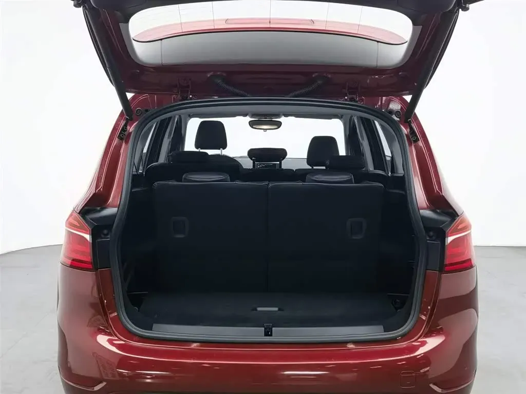 2015 BMW 2 Series SUV 1.5T 136HP L3 6AT,autocango,china used car exporter,china ev exporter,chinese used car exporter,chinese used ev exporter