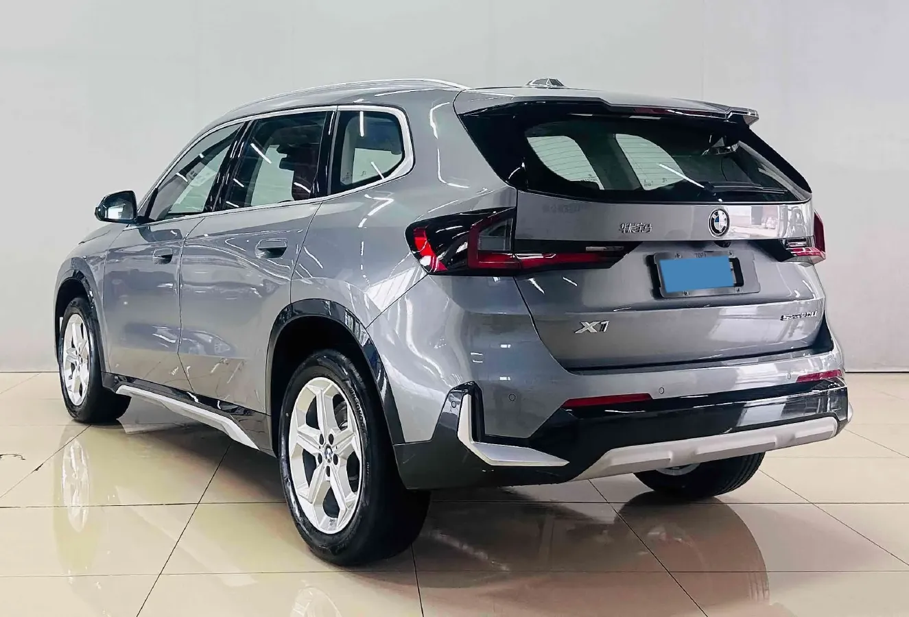 2023 BMW X1 1.5T 156HP L3 7DCT,autocango,china used car exporter,china ev exporter,chinese used car exporter,chinese used ev exporter