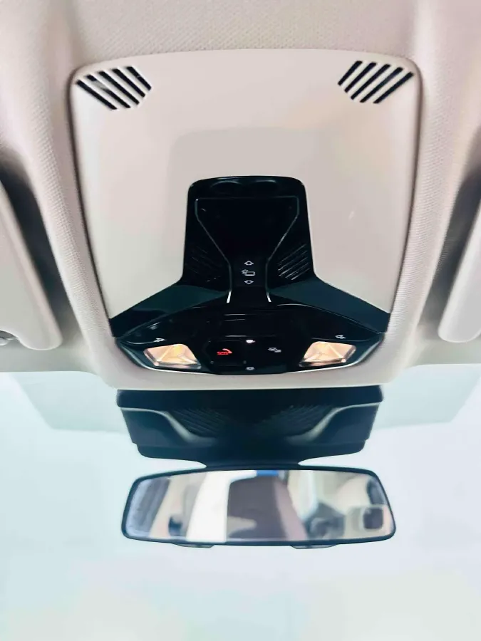 2023 BMW X1 1.5T 156HP L3 7DCT,autocango,china used car exporter,china ev exporter,chinese used car exporter,chinese used ev exporter