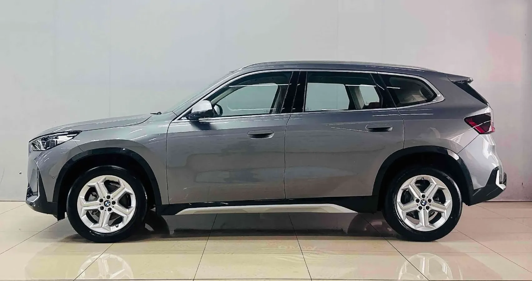 2023 BMW X1 1.5T 156HP L3 7DCT,autocango,china used car exporter,china ev exporter,chinese used car exporter,chinese used ev exporter