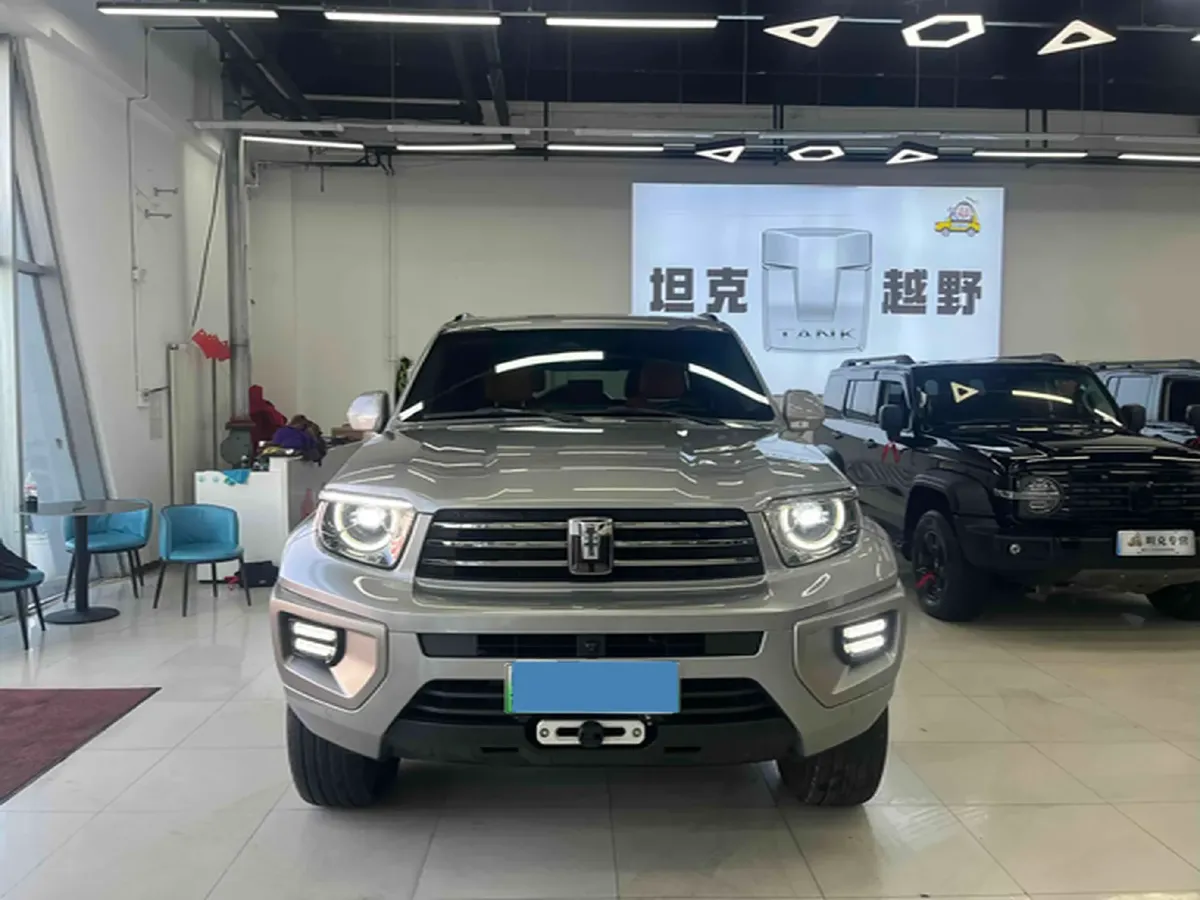 2024 Tank 700 3.0T 360HP V6 9AT PHEV 37.1KWH,autocango,china used car exporter,china ev exporter,chinese used car exporter,chinese used ev exporter