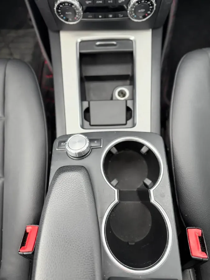 2013 Mercedes-Benz GLK Class 3.0L 245HP V6 7AT,autocango,china used car exporter,china ev exporter,chinese used car exporter,chinese used ev exporter