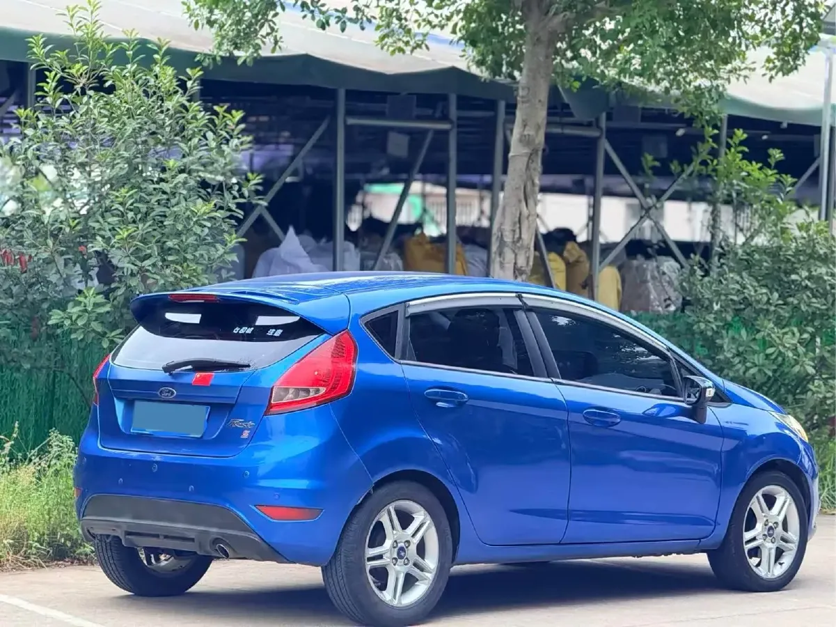 2010 Ford Fiesta 1.5L 103HP L4 4AT,autocango,china used car exporter,china ev exporter,chinese used car exporter,chinese used ev exporter