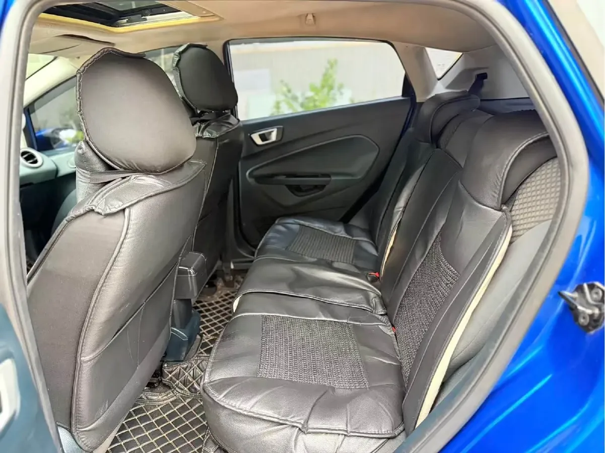 2010 Ford Fiesta 1.5L 103HP L4 4AT,autocango,china used car exporter,china ev exporter,chinese used car exporter,chinese used ev exporter