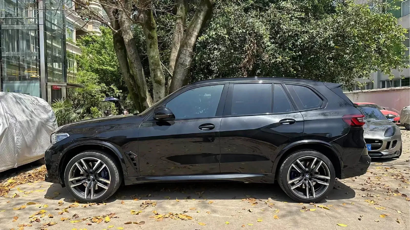 2022 BMW X5 M 4.4T 600HP V8 8AT,autocango,china used car exporter,china ev exporter,chinese used car exporter,chinese used ev exporter