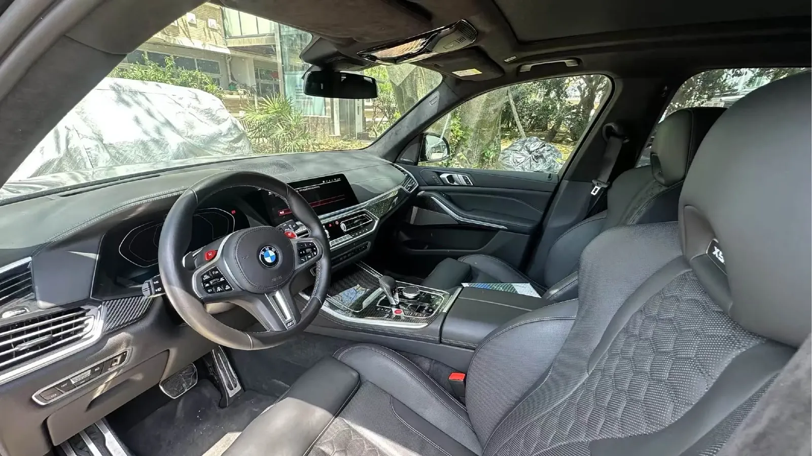 2022 BMW X5 M 4.4T 600HP V8 8AT,autocango,china used car exporter,china ev exporter,chinese used car exporter,chinese used ev exporter