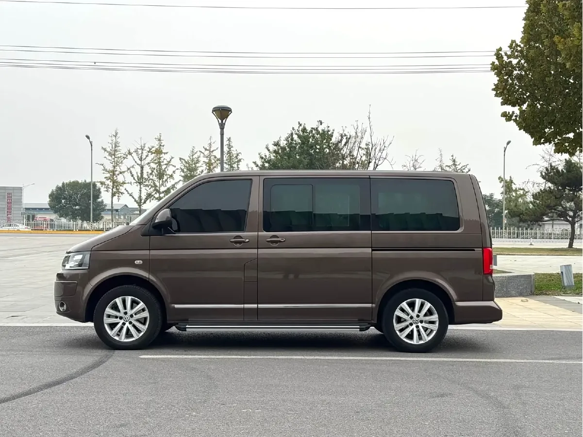 2014 Volkswagen Multivan 2.0T 204HP L4 7DCT,autocango,china used car exporter,china ev exporter,chinese used car exporter,chinese used ev exporter