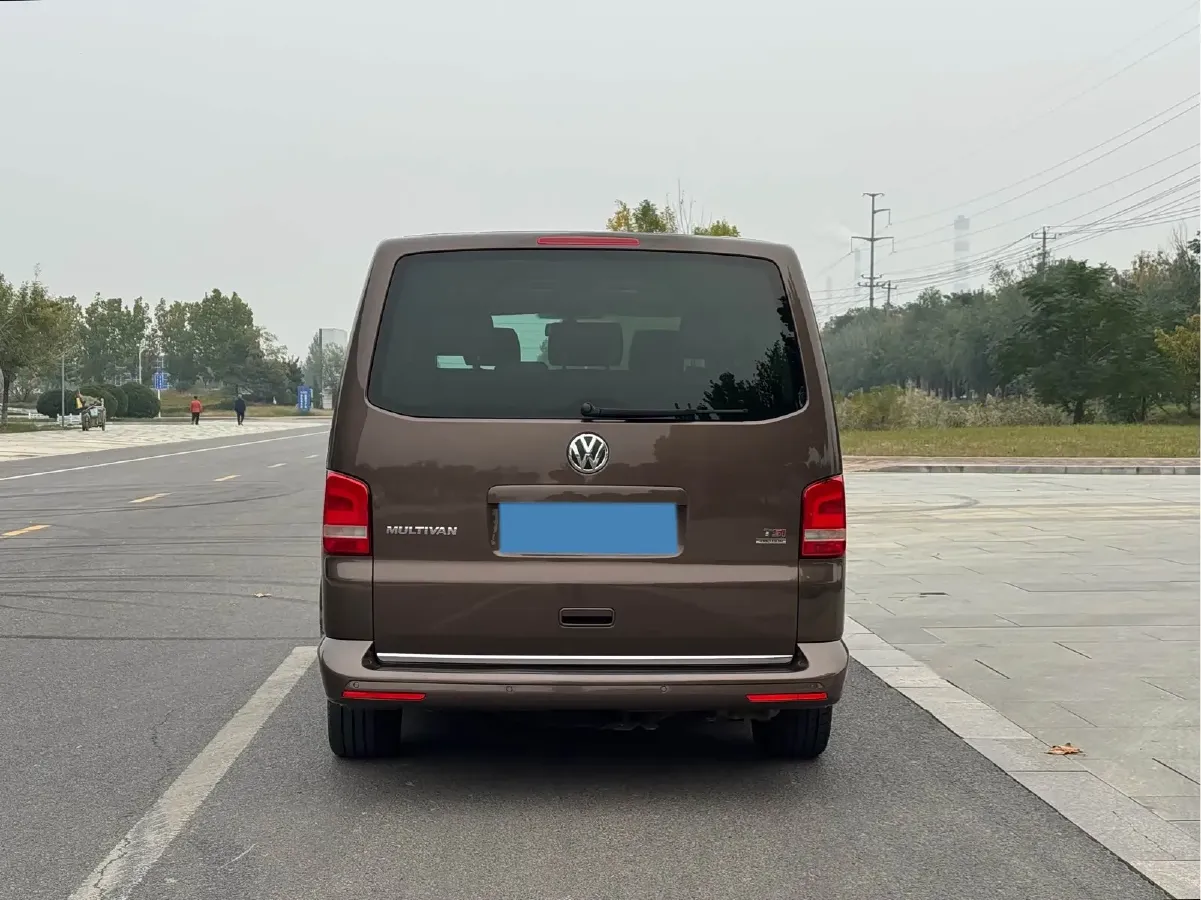 2014 Volkswagen Multivan 2.0T 204HP L4 7DCT,autocango,china used car exporter,china ev exporter,chinese used car exporter,chinese used ev exporter