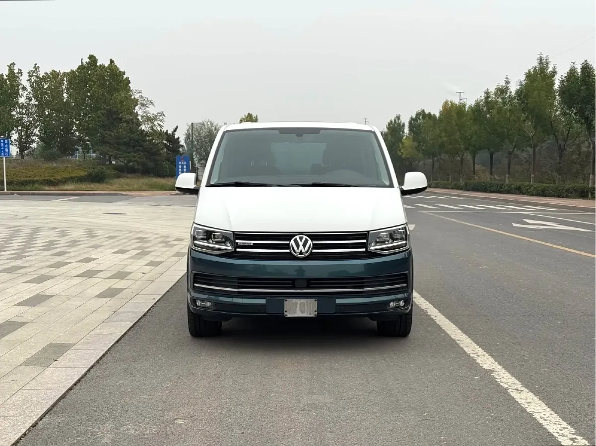 2018 Volkswagen Multivan 2.0T 204HP L4 7DCT,autocango,china used car exporter,china ev exporter,chinese used car exporter,chinese used ev exporter