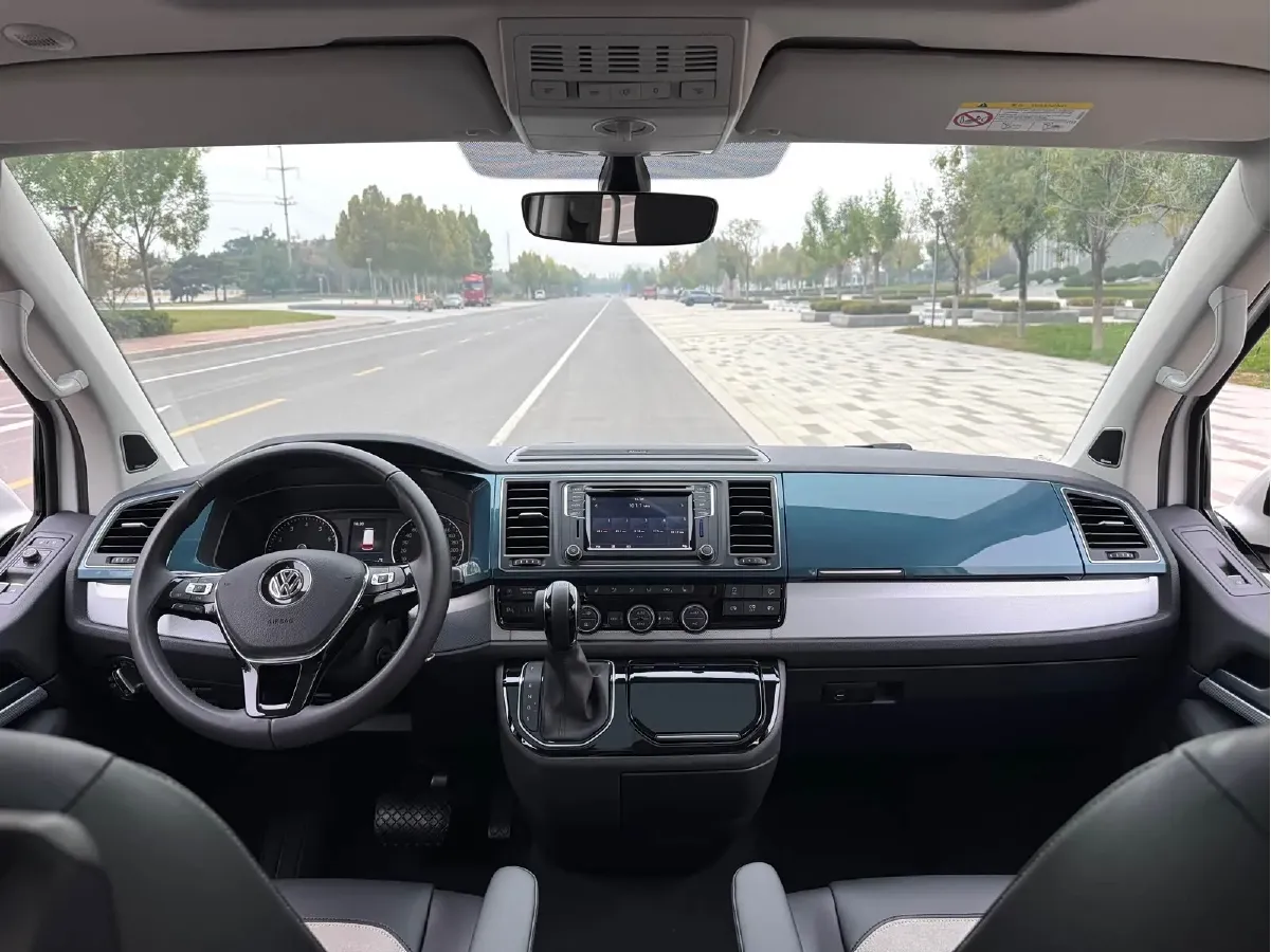 2018 Volkswagen Multivan 2.0T 204HP L4 7DCT,autocango,china used car exporter,china ev exporter,chinese used car exporter,chinese used ev exporter