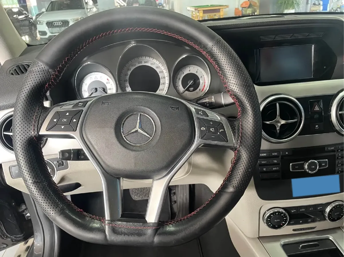 2015 Mercedes-Benz GLK Class 2.0T 211HP L4 7AT,autocango,china used car exporter,china ev exporter,chinese used car exporter,chinese used ev exporter
