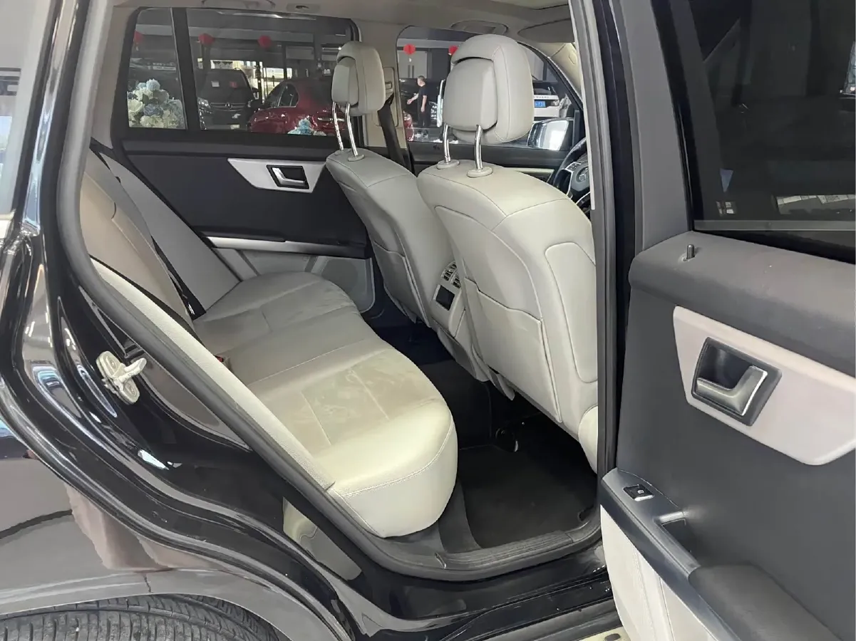 2015 Mercedes-Benz GLK Class 2.0T 211HP L4 7AT,autocango,china used car exporter,china ev exporter,chinese used car exporter,chinese used ev exporter