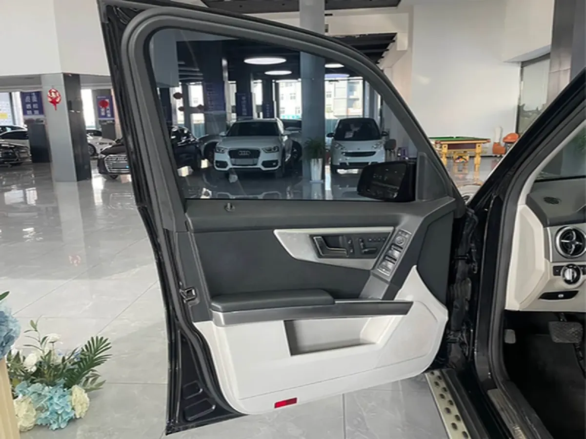 2015 Mercedes-Benz GLK Class 2.0T 211HP L4 7AT,autocango,china used car exporter,china ev exporter,chinese used car exporter,chinese used ev exporter