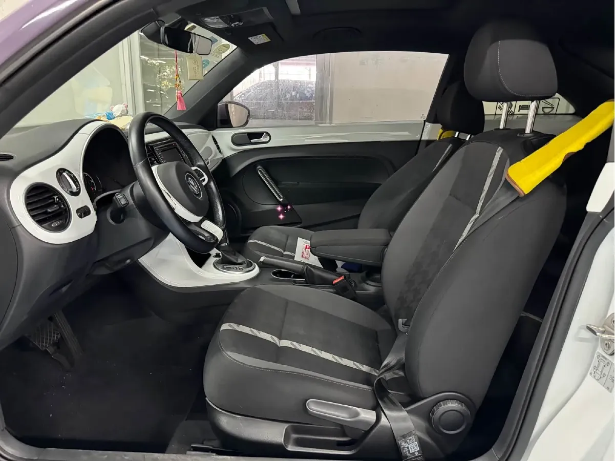 2017 Volkswagen Beetle 1.4T 150HP L4 7DCT,autocango,china used car exporter,china ev exporter,chinese used car exporter,chinese used ev exporter