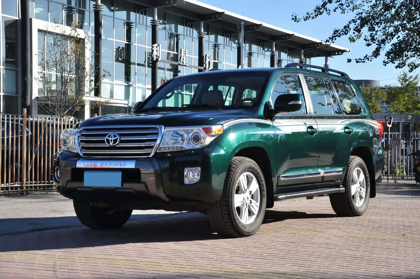 2012 Toyota Land Cruiser 4.6L 310HP V8 6AT,autocango,china used car exporter,china ev exporter,chinese used car exporter,chinese used ev exporter