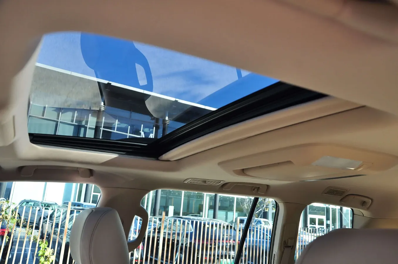 2012 Toyota Land Cruiser 4.6L 310HP V8 6AT,autocango,china used car exporter,china ev exporter,chinese used car exporter,chinese used ev exporter