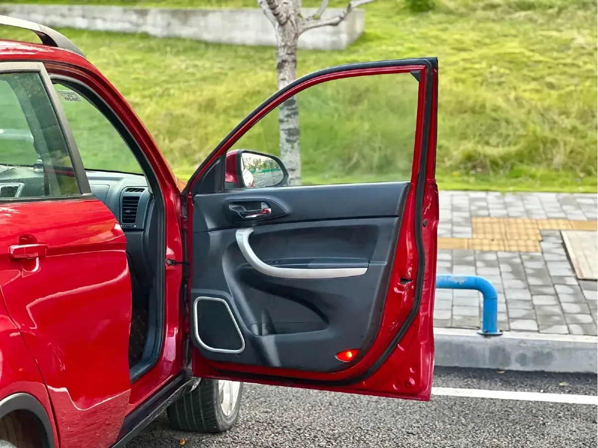 2015 ChangAn CS35 1.6L 125HP L4 5MT,autocango,china used car exporter,china ev exporter,chinese used car exporter,chinese used ev exporter