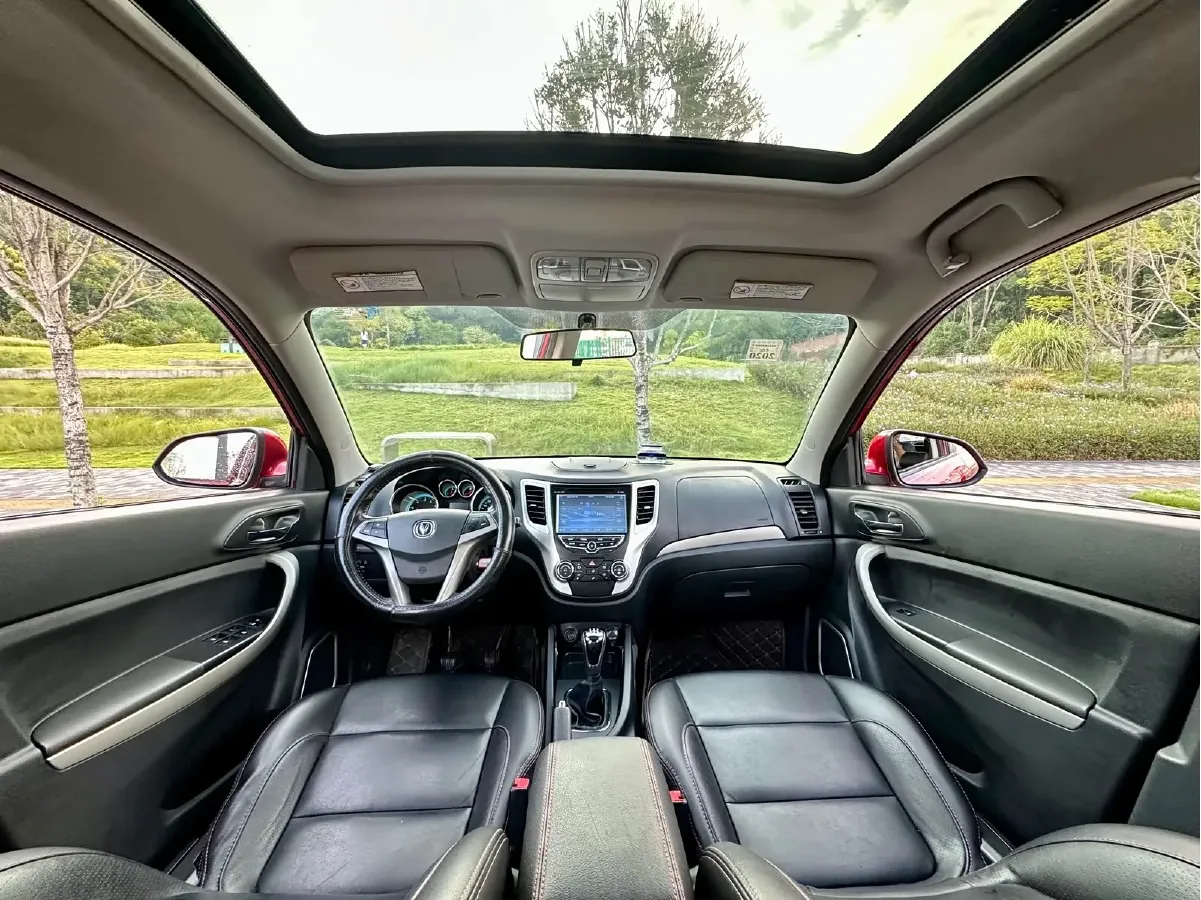 2015 ChangAn CS35 1.6L 125HP L4 5MT,autocango,china used car exporter,china ev exporter,chinese used car exporter,chinese used ev exporter