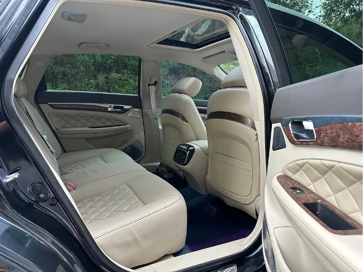 2016 GAC Trumpchi GA8 2.0T 197HP L4 6AT,autocango,china used car exporter,china ev exporter,chinese used car exporter,chinese used ev exporter