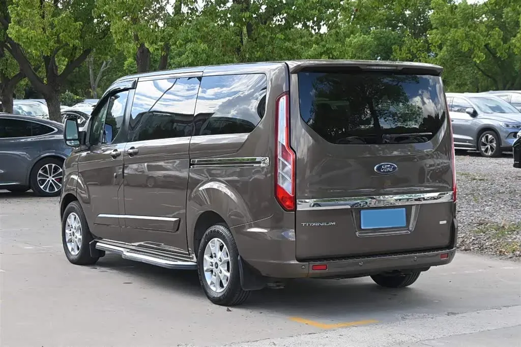 2016 Ford Tourneo 2.0T 203HP L4 5MT,autocango,china used car exporter,china ev exporter,chinese used car exporter,chinese used ev exporter