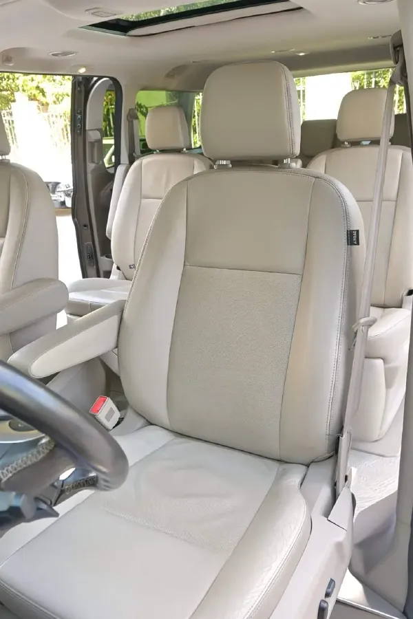 2016 Ford Tourneo 2.0T 203HP L4 5MT,autocango,china used car exporter,china ev exporter,chinese used car exporter,chinese used ev exporter