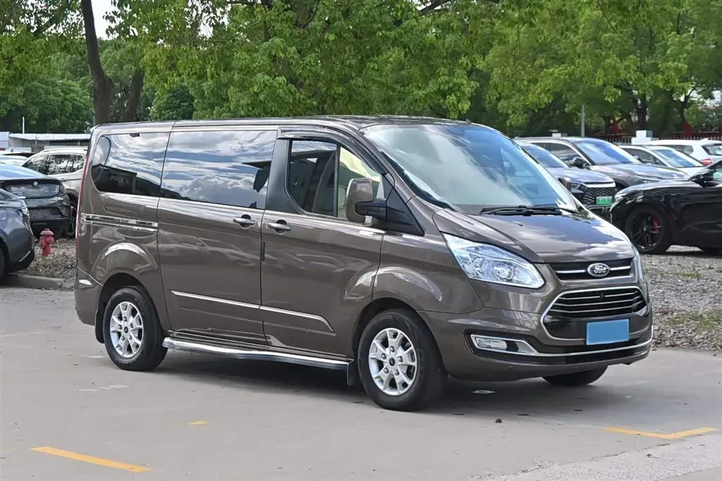 2016 Ford Tourneo 2.0T 203HP L4 5MT,autocango,china used car exporter,china ev exporter,chinese used car exporter,chinese used ev exporter