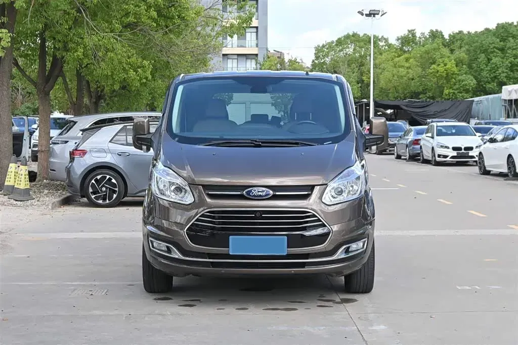 2016 Ford Tourneo 2.0T 203HP L4 5MT,autocango,china used car exporter,china ev exporter,chinese used car exporter,chinese used ev exporter